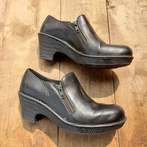 Born Elliott Leather Clog